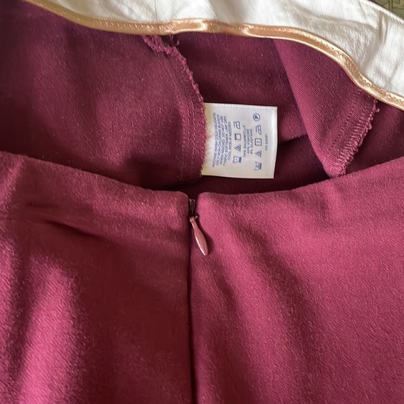 Lands End burgundy skinny pants - Picture 4 of 5